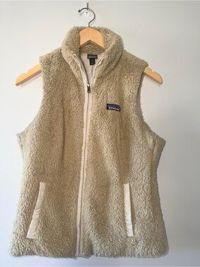 Patagonia Women’s Sherpa Fleece Vest in Light Tan
